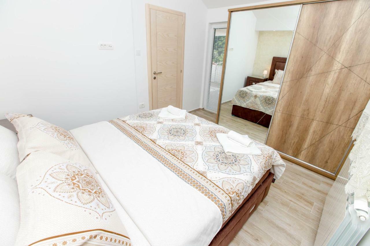 Apartment Kalle Kotor Exteriér fotografie